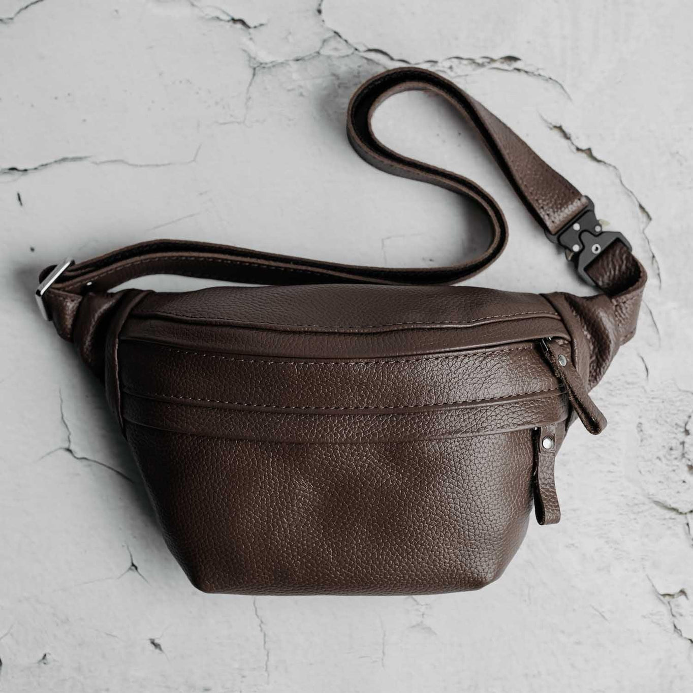 Grainy Leather Waist Bag with Zipper | B-Bag